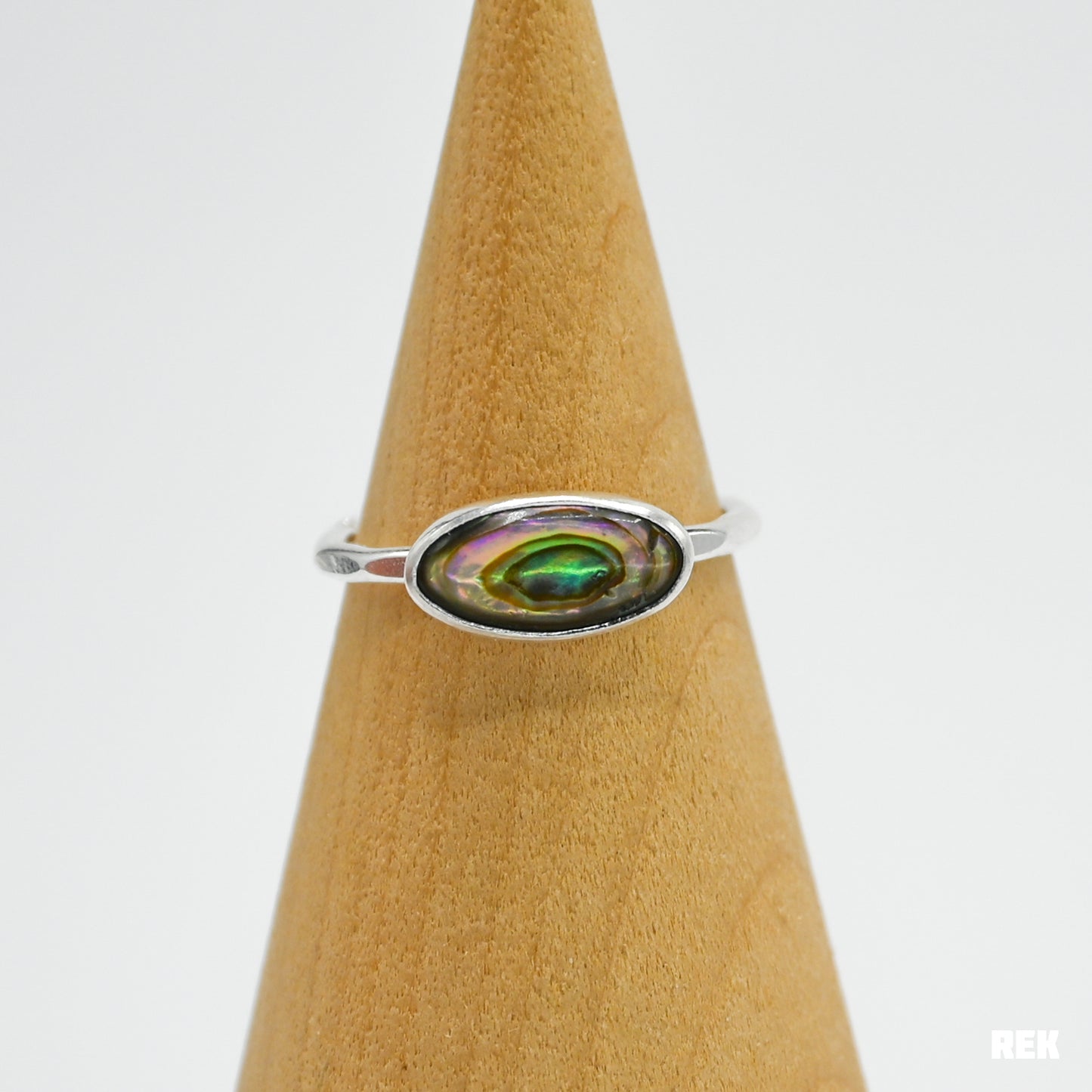 Horizontal oval abalone shell size 7