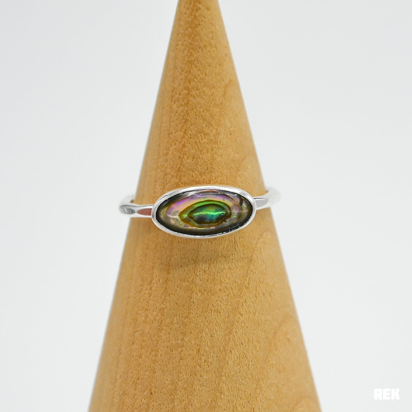 Horizontal oval abalone shell size 7