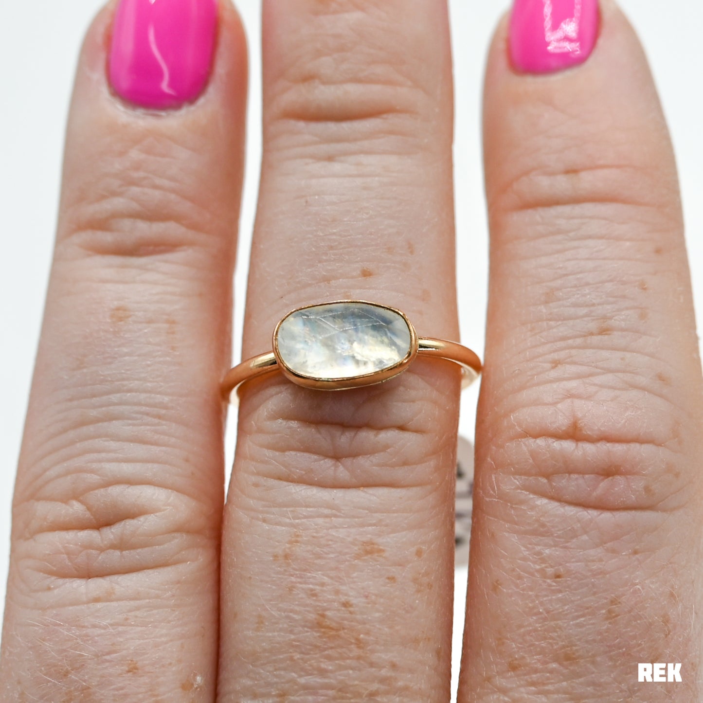 Gold fill horizontal rose cut moonstone size 7.25