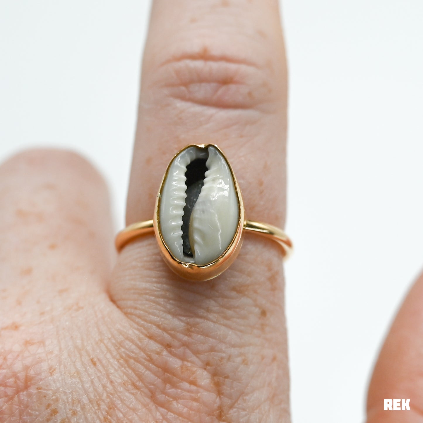 Gold fill cowrie shell size 8.5