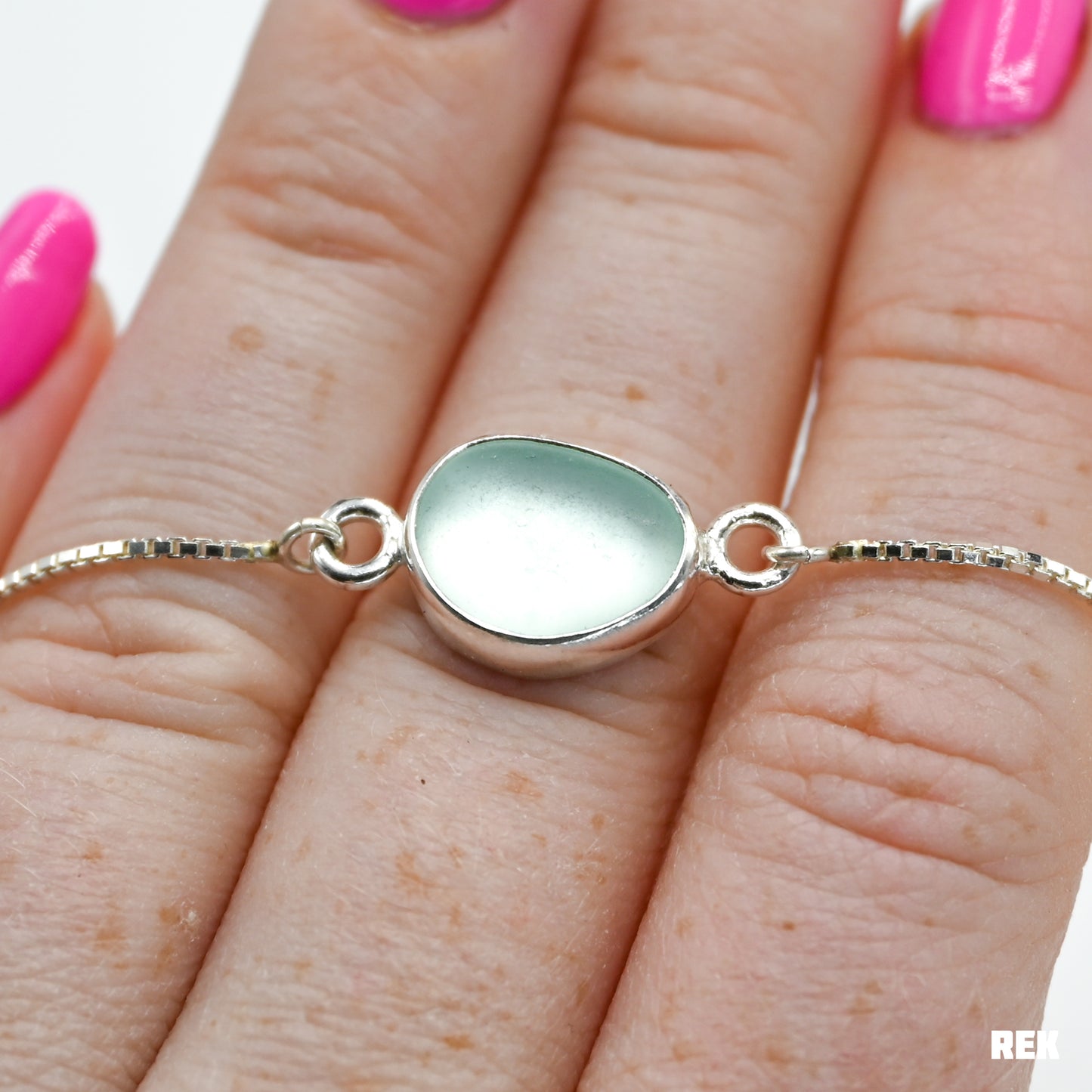 Adjustable bracelet with sea foam sea glass