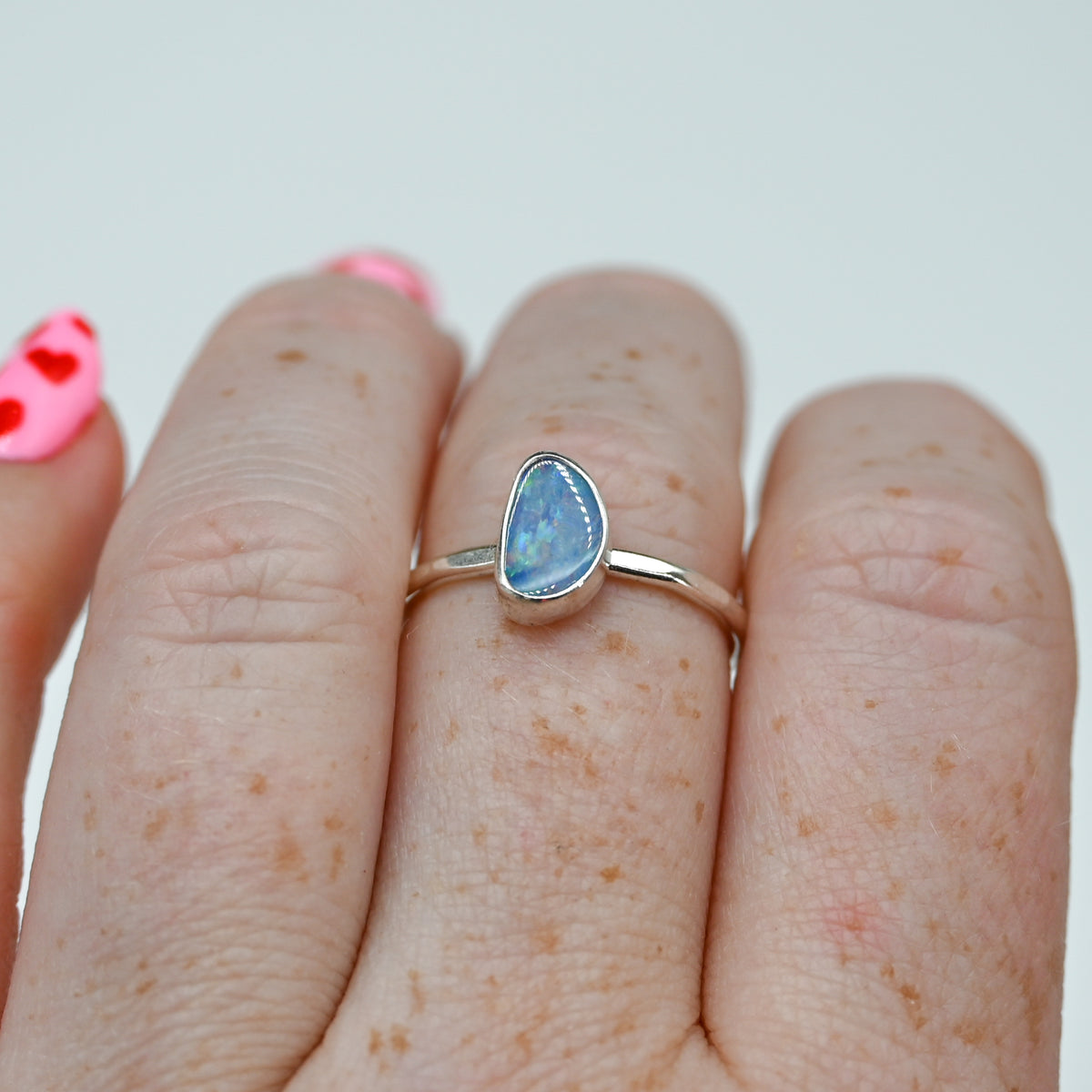 Australian opal size 7.5
