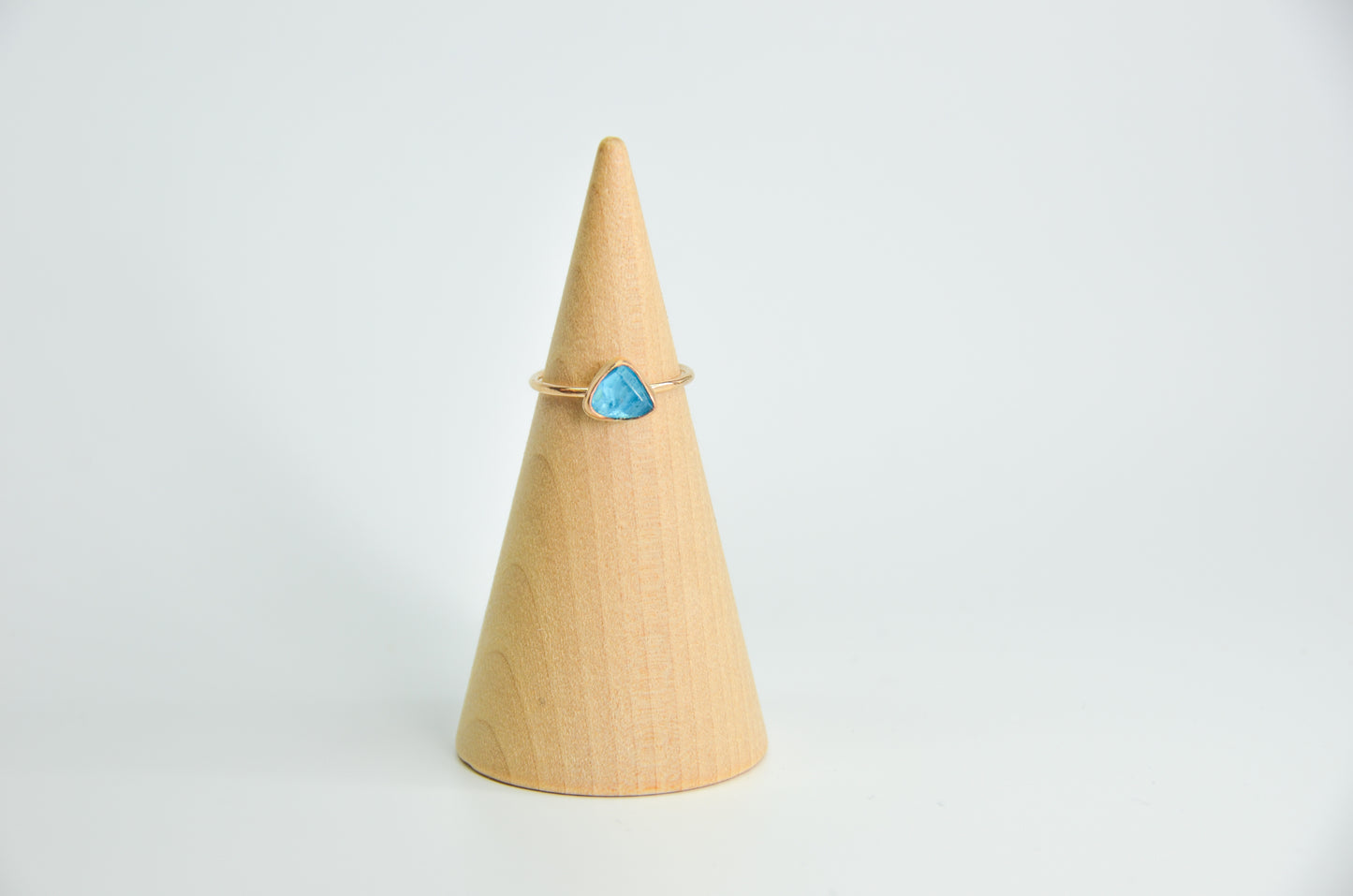 Gold Fill Rose cut Neon Apatite Size 7