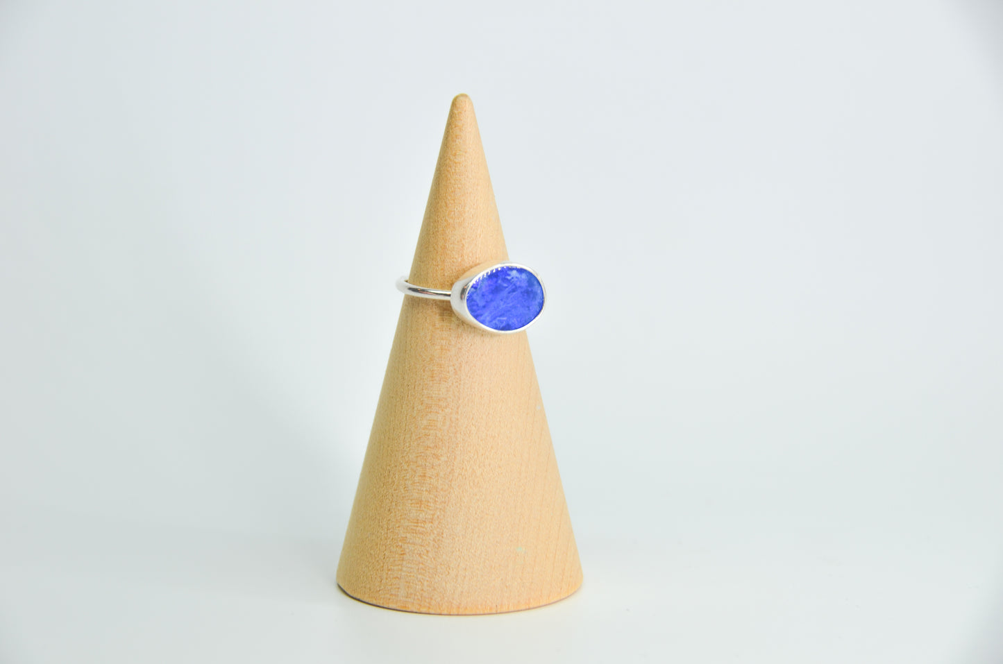 Australian Opal Size 7