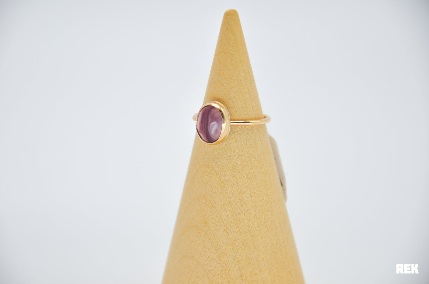 Gold Fill Spiny Oyster Size 6.5