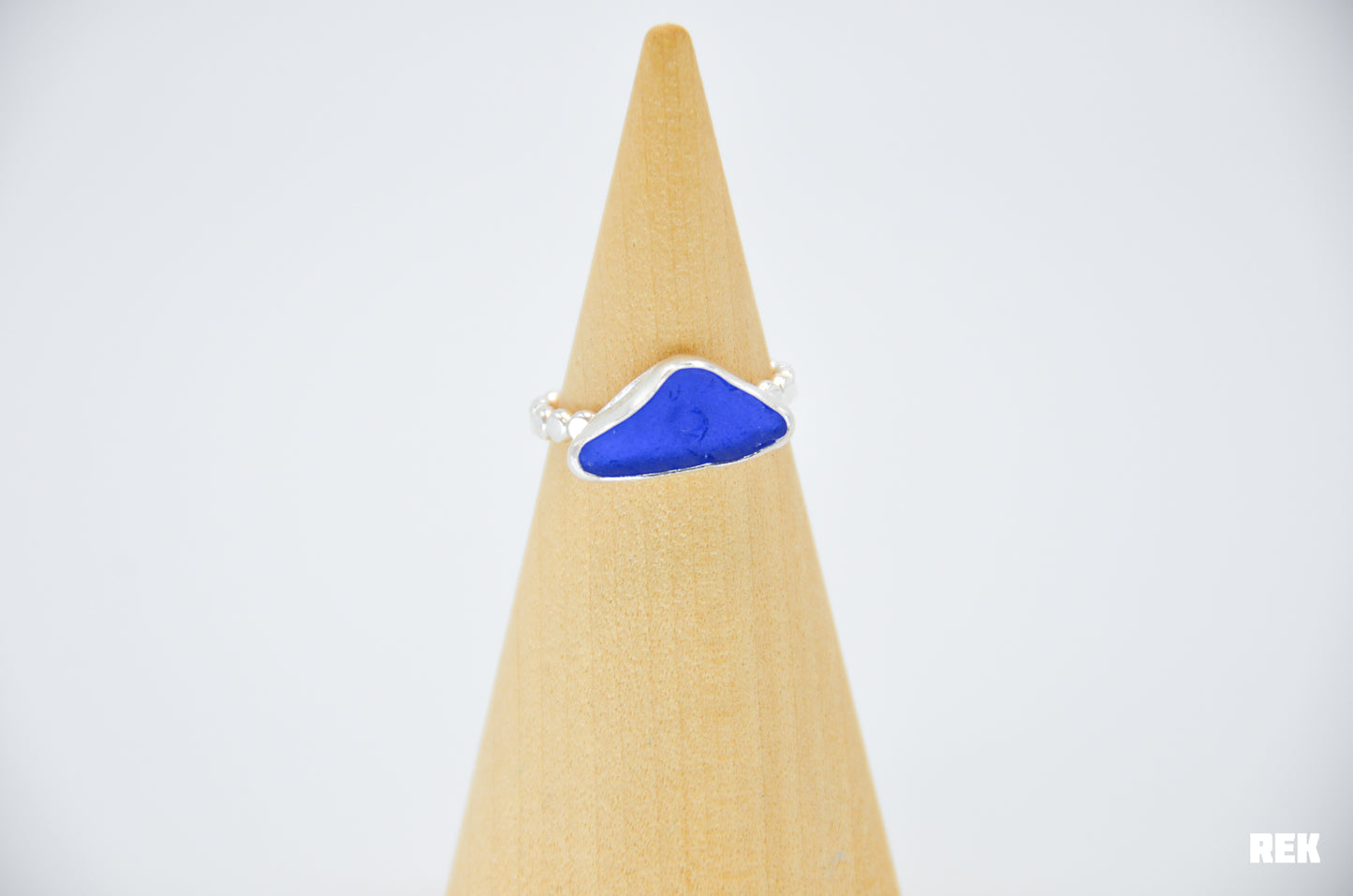 Horizontal cobalt sea glass size 7