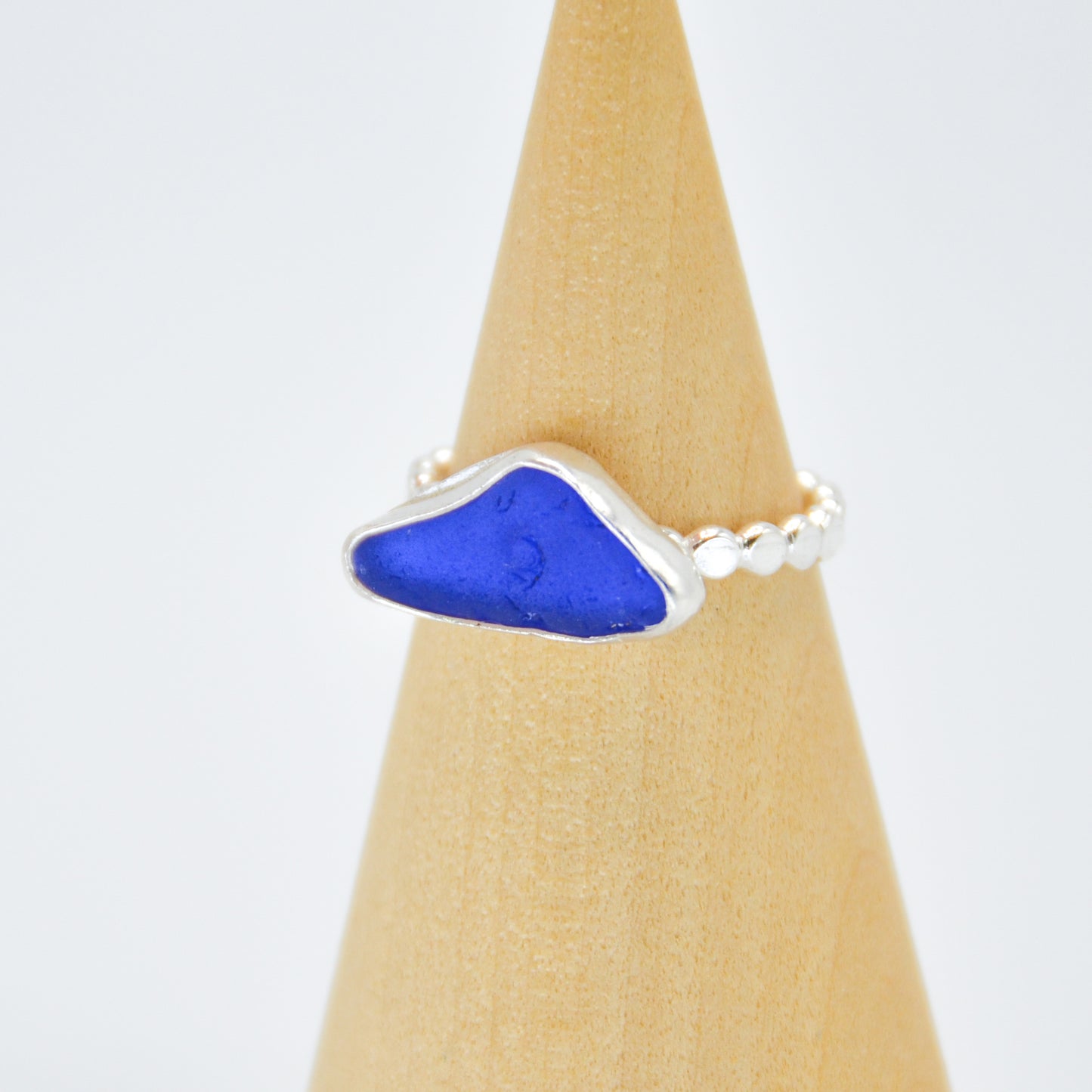 Horizontal cobalt sea glass size 7