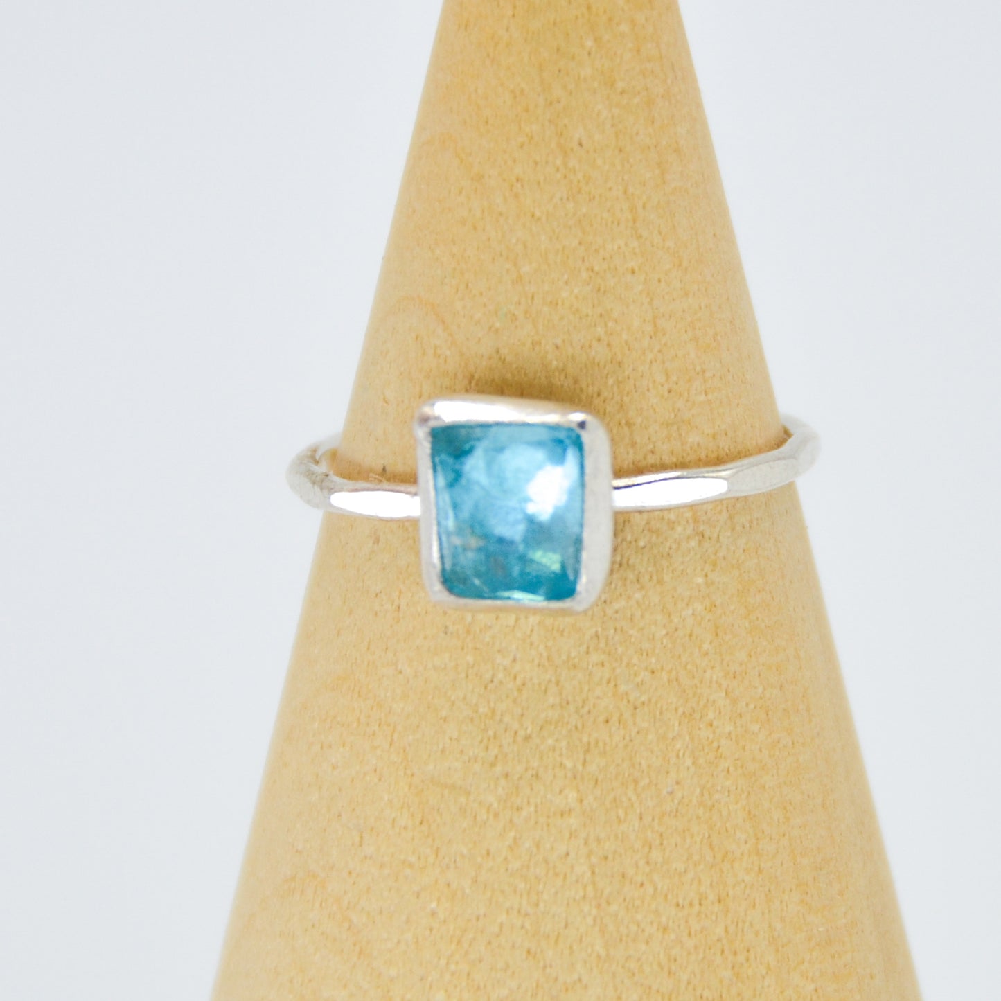 Rose cut apatite size 7.75