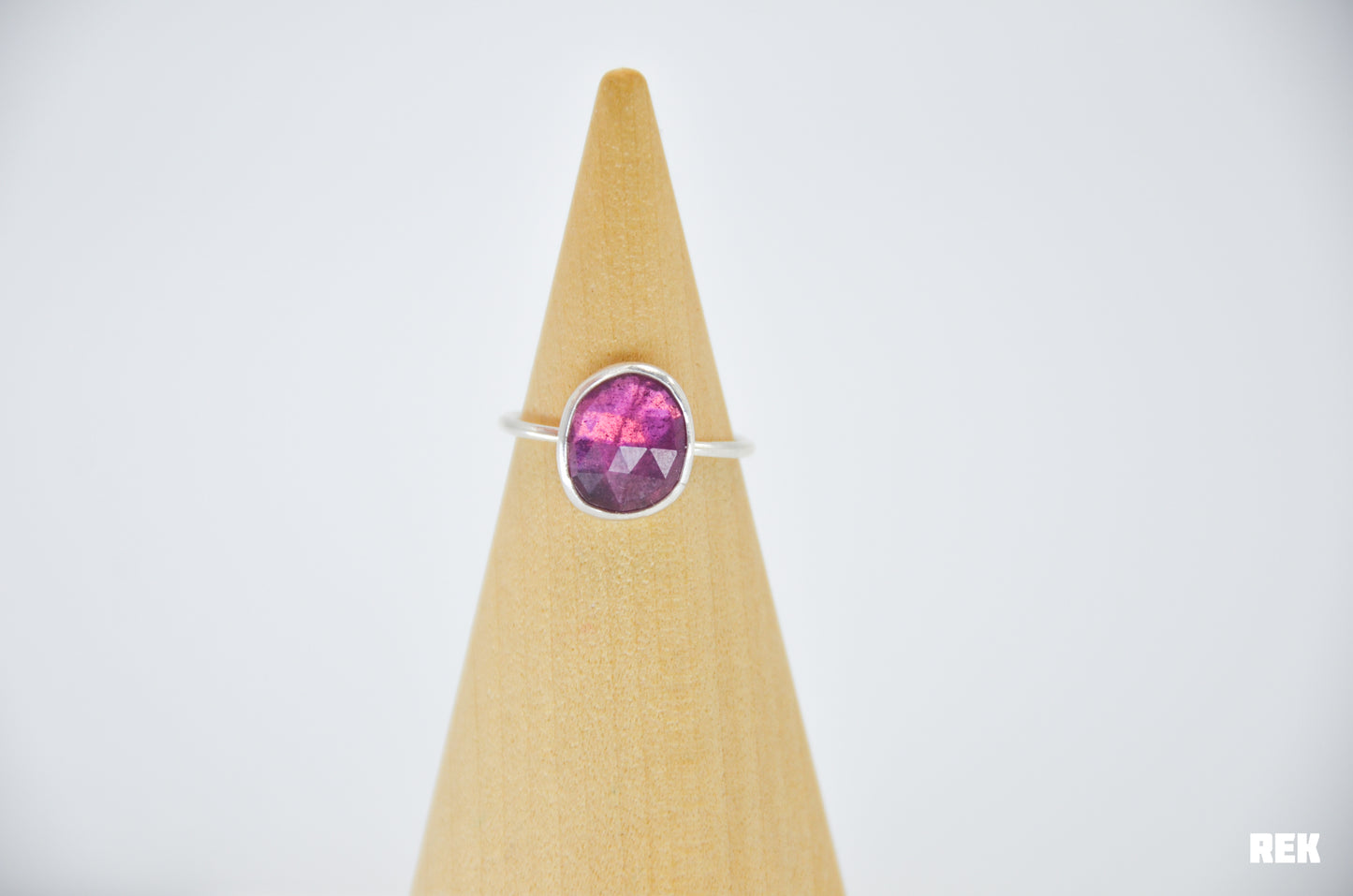 Rose cut ruby corundum Size 7.5