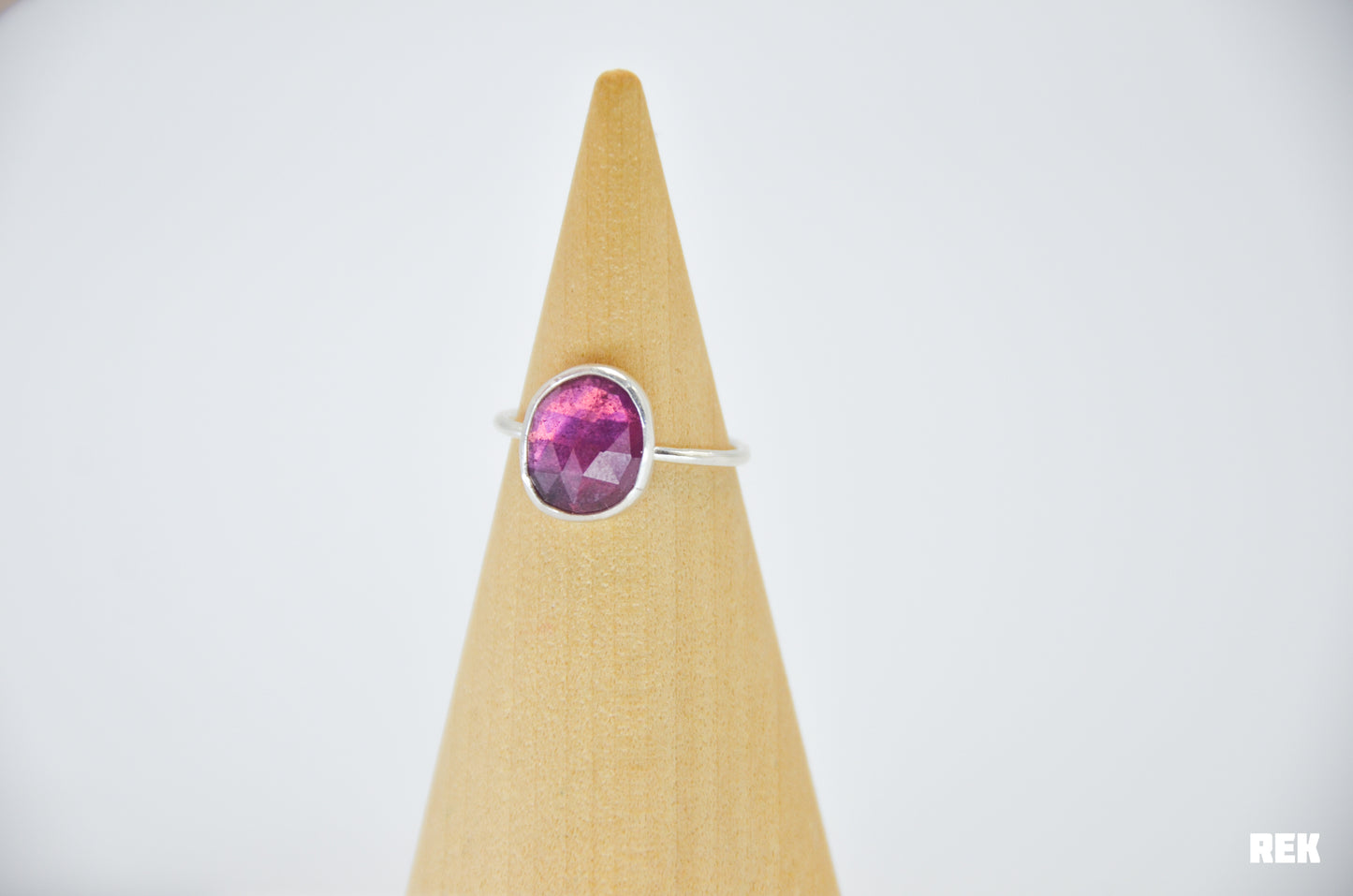 Rose cut ruby corundum Size 7.5