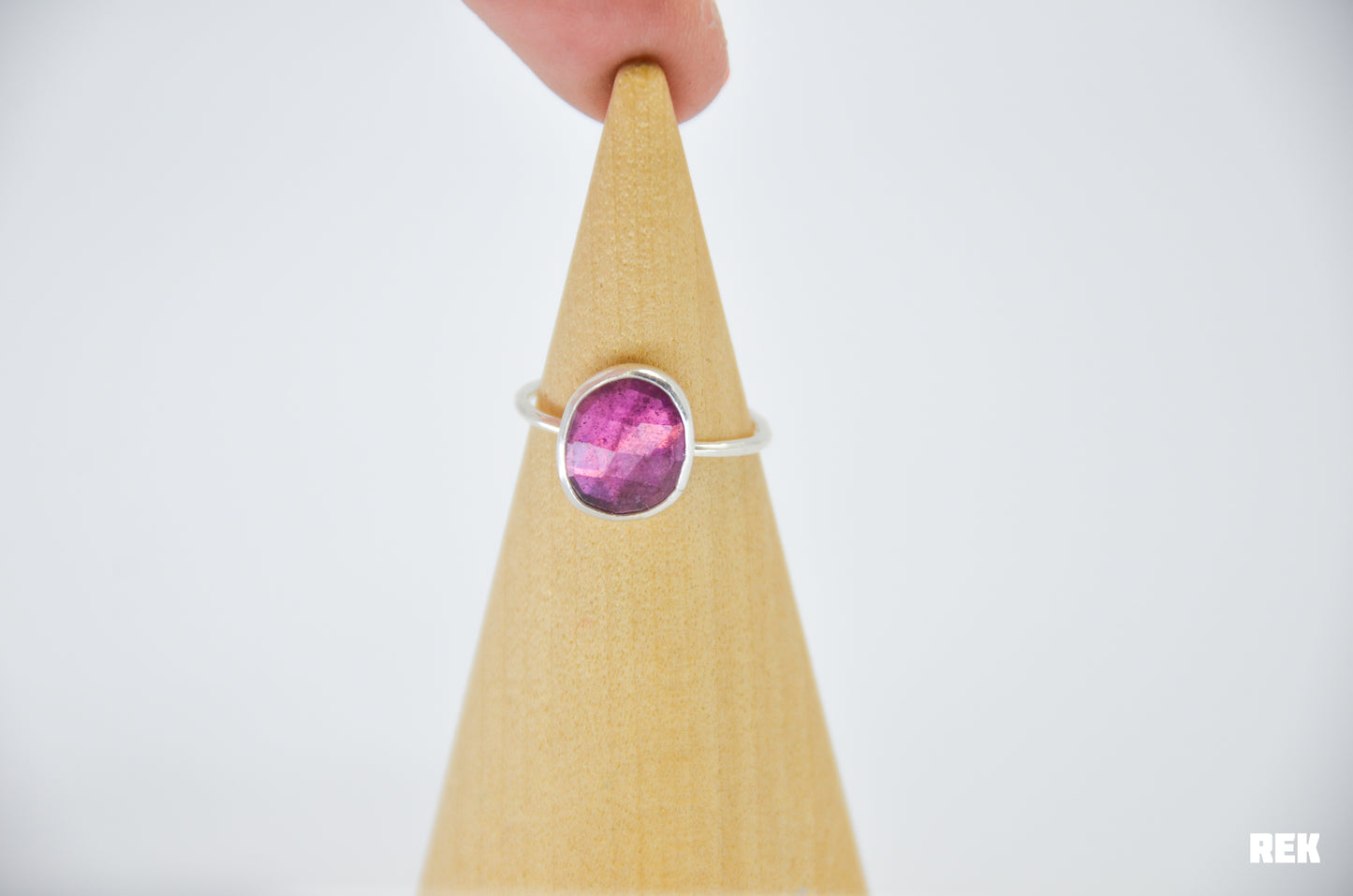 Rose cut ruby corundum Size 7.5