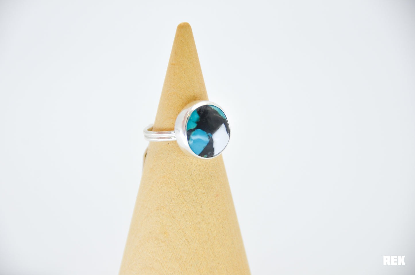 Pilot mountain turquoise and white buffalo inlay Size 6.5