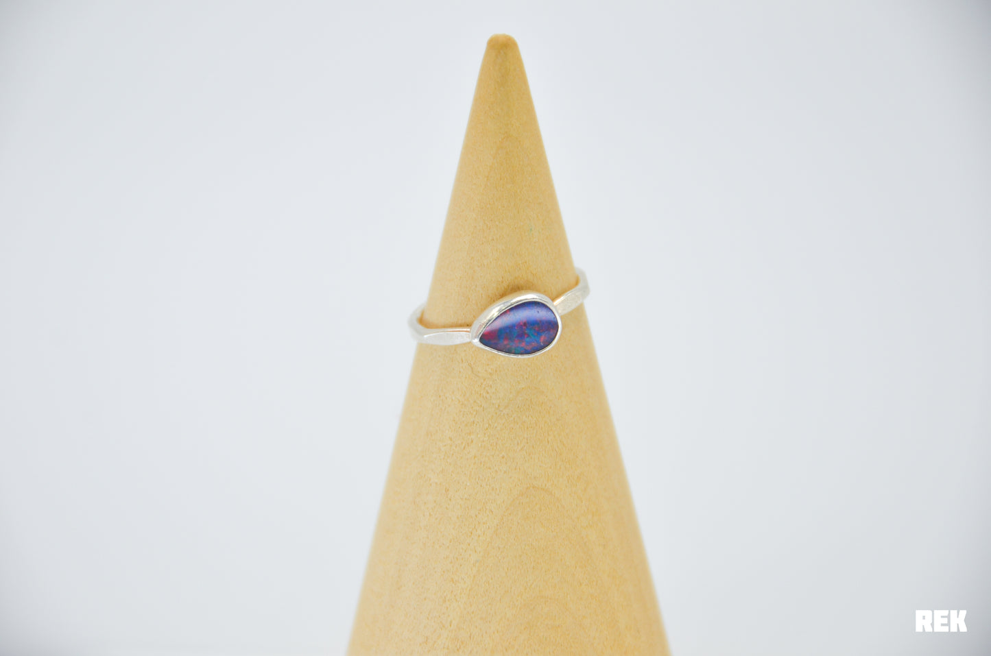 Australian Opal size 7.5