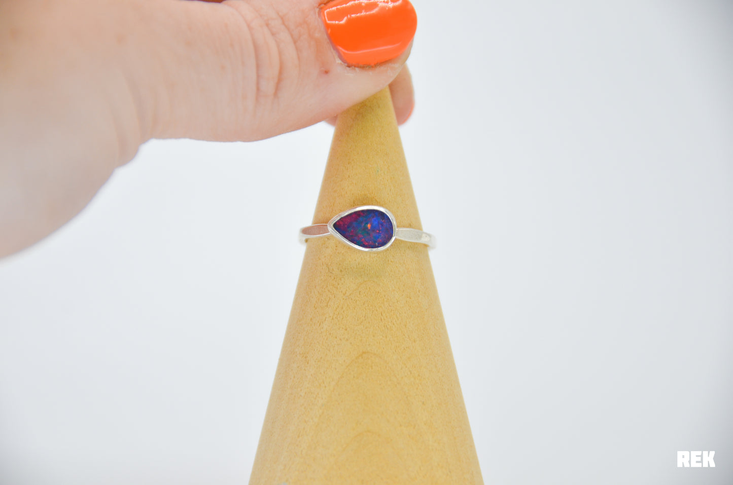 Australian Opal size 7.5