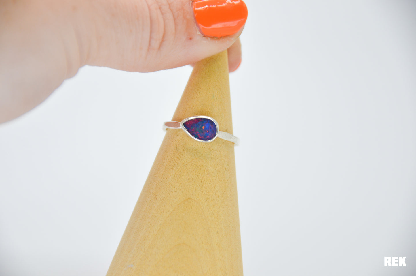 Australian Opal size 7.5