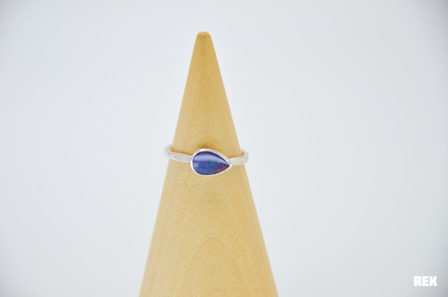 Australian Opal size 7.5