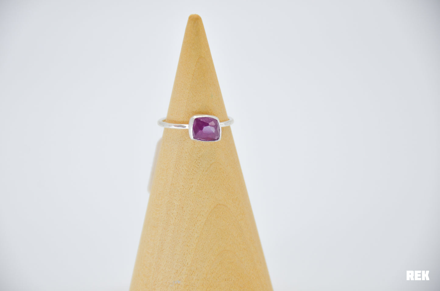 Rose cut ruby Size 6.5