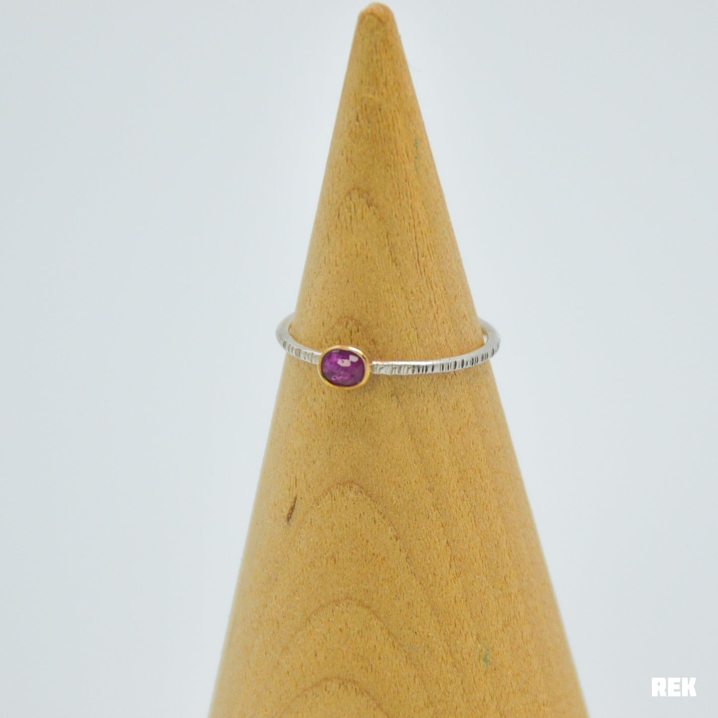 14k solid yellow gold silver band rose cut ruby size 7.5