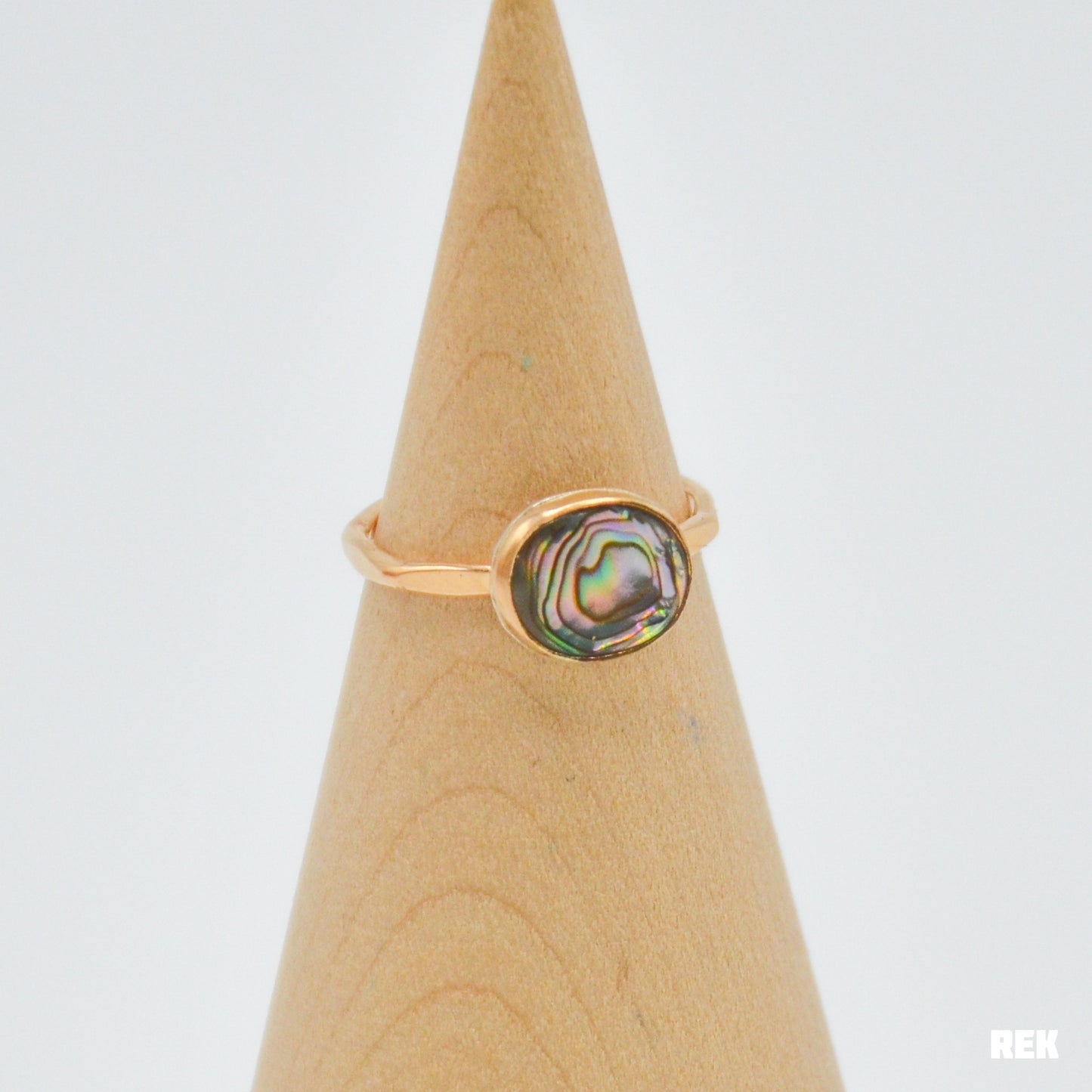 Gold fill horizontal oval abalone size 7.25