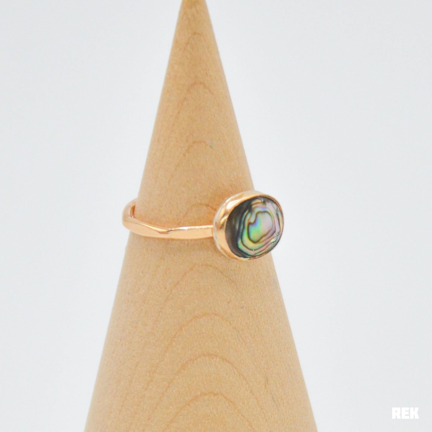 Gold fill horizontal oval abalone size 7.25