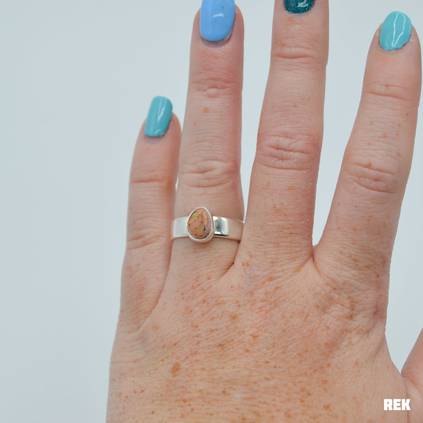 Mexican fire opal size 8.25