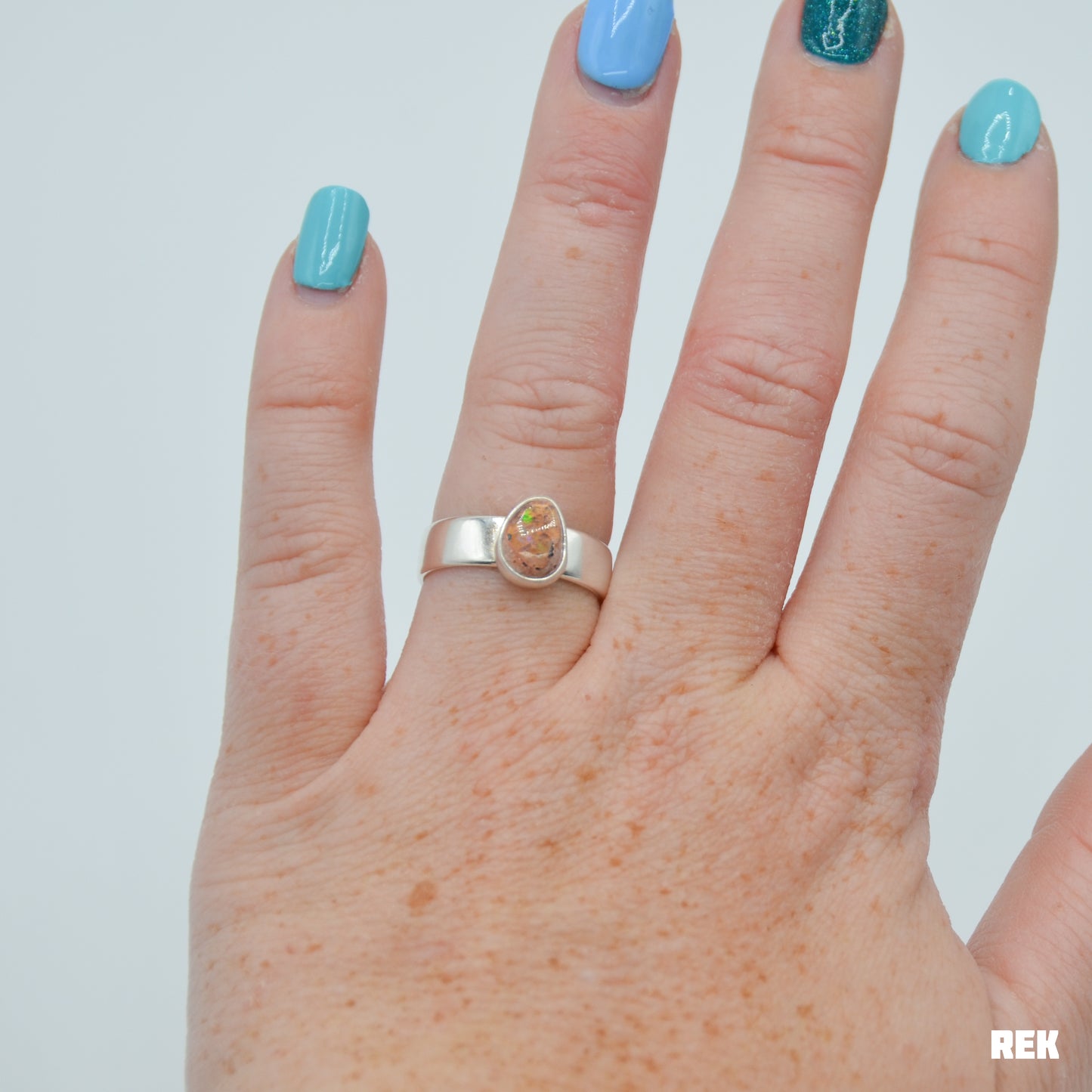 Mexican fire opal size 8.25
