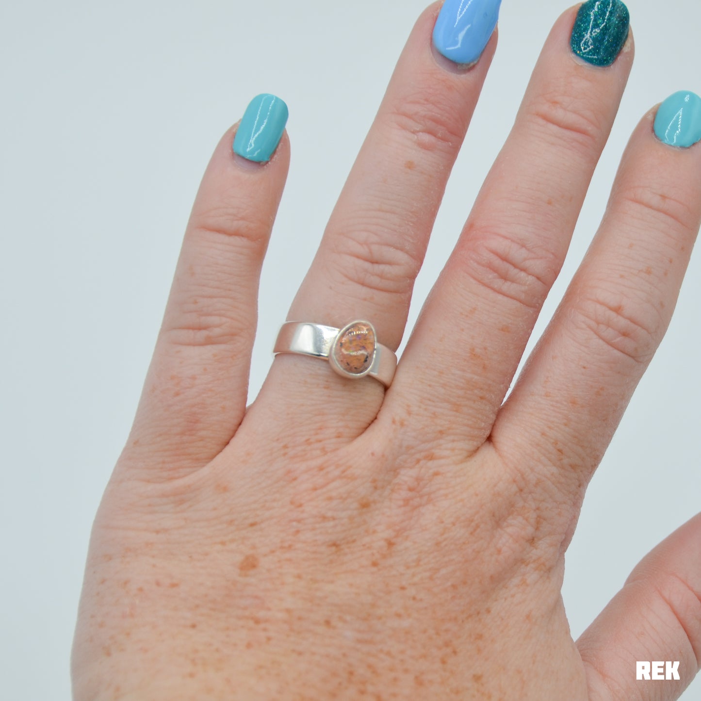 Mexican fire opal size 8.25