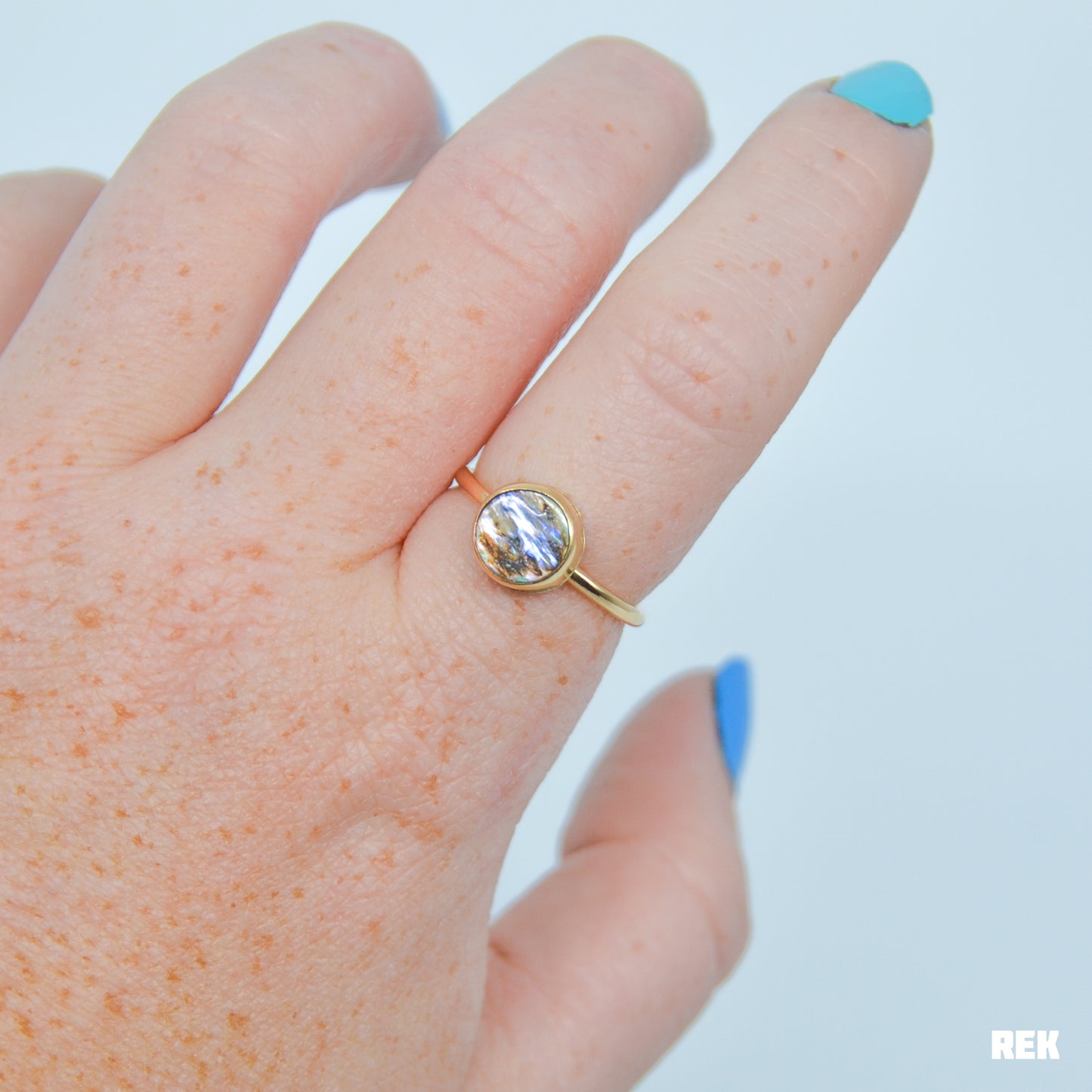 Gold fill round abalone size 7.5