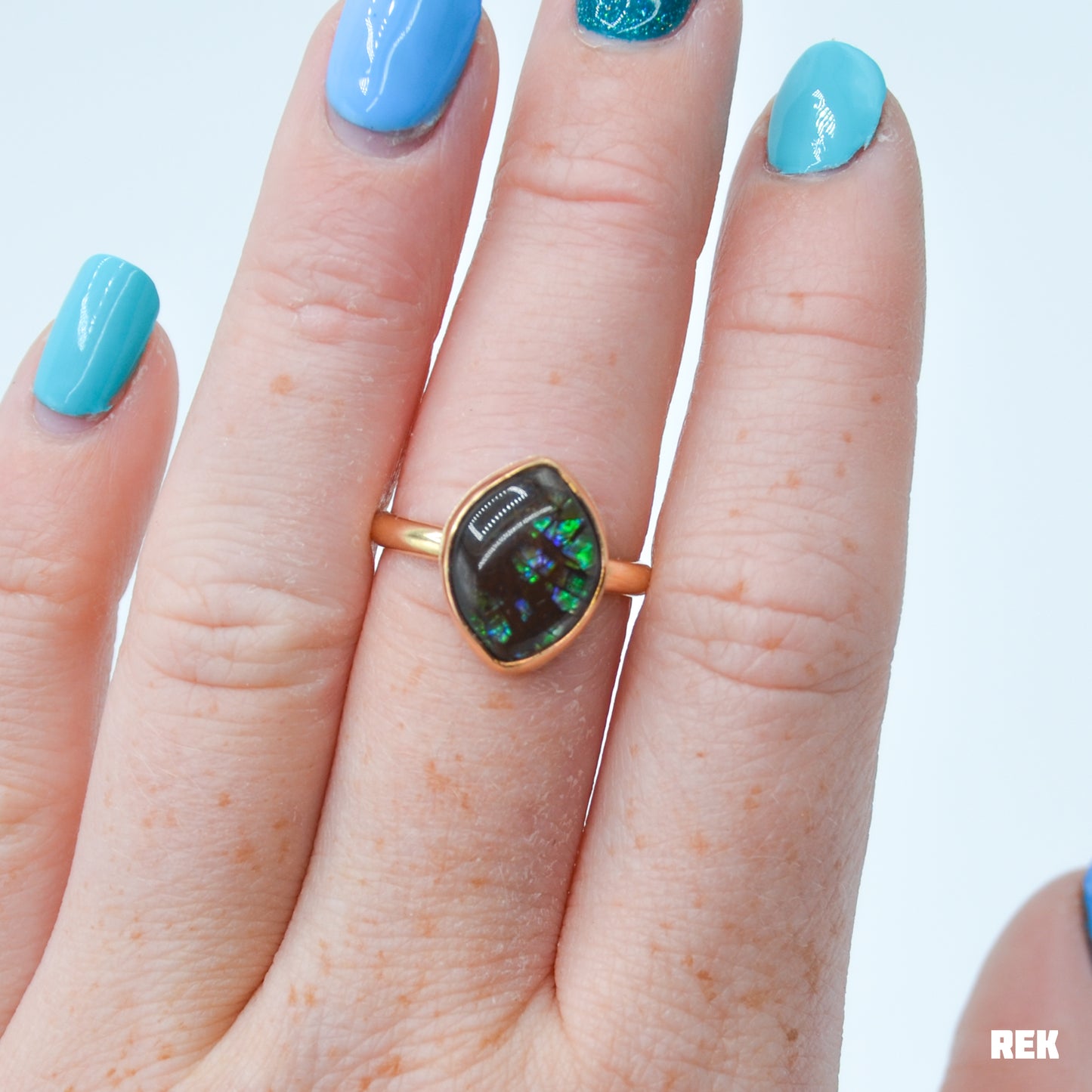 Gold fill Ammolite size 7.75