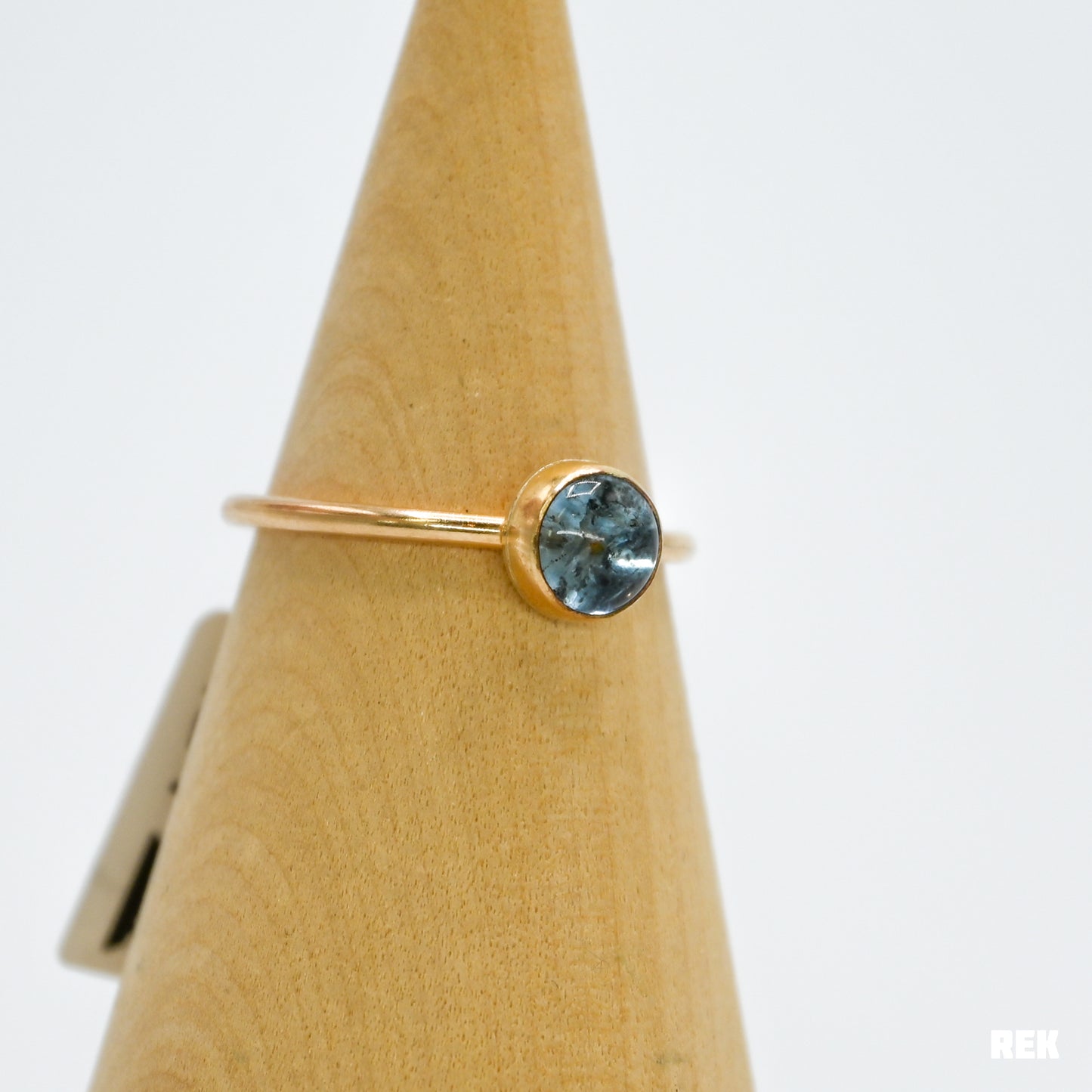 Gold fill round moss aquamarine size 9.75