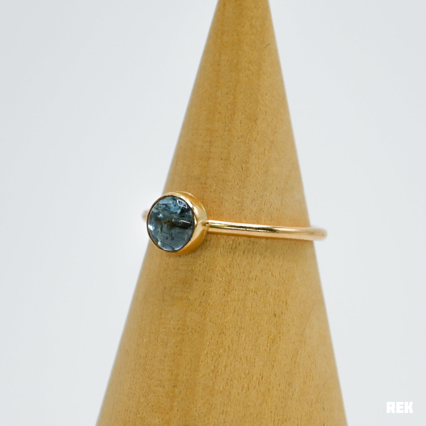 Gold fill round moss aquamarine size 9.75
