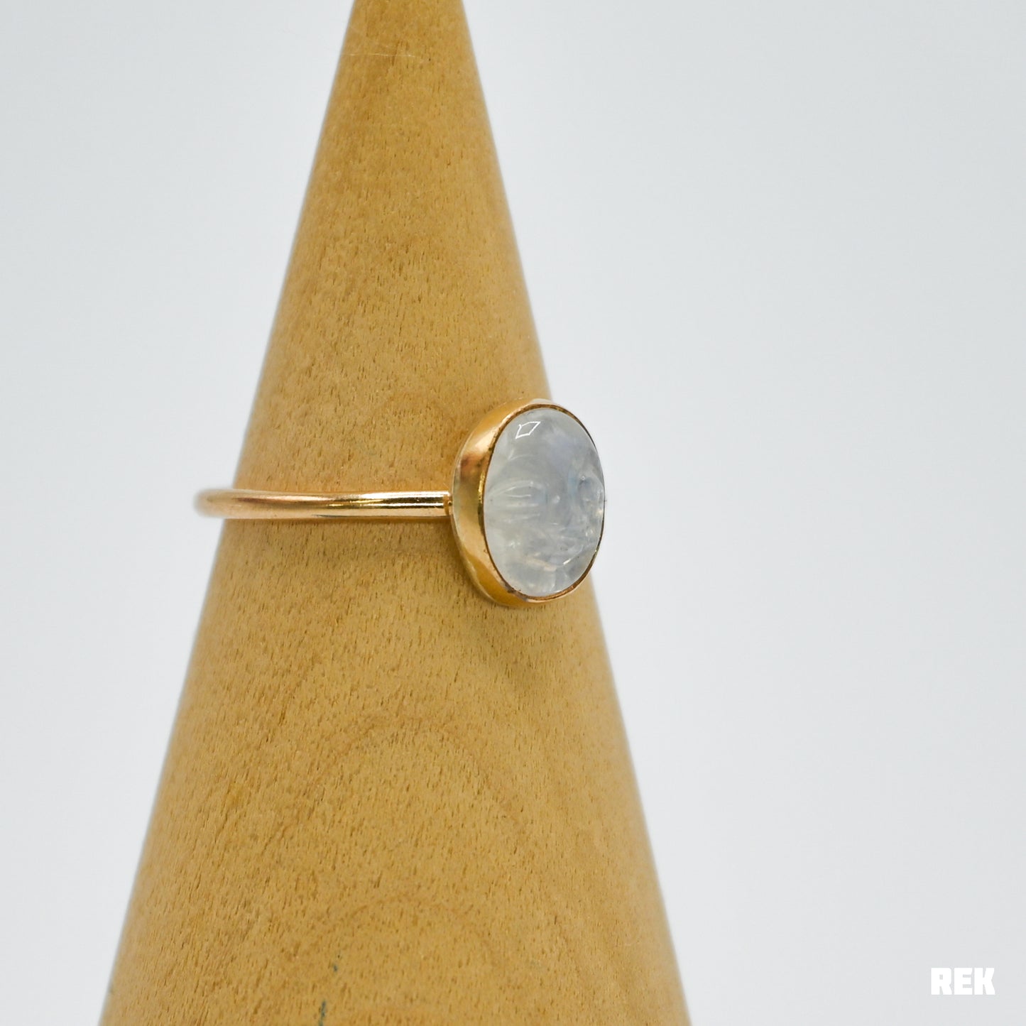 Gold fill rainbow moonstone carved face size 8.5