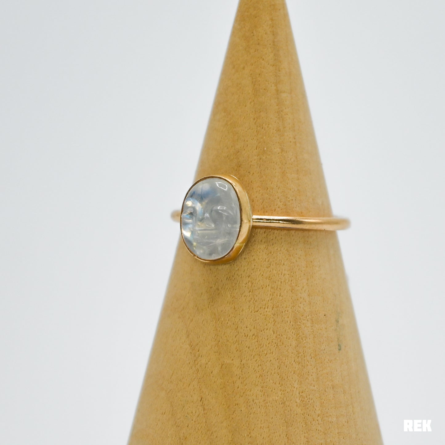 Gold fill rainbow moonstone carved face size 8.5