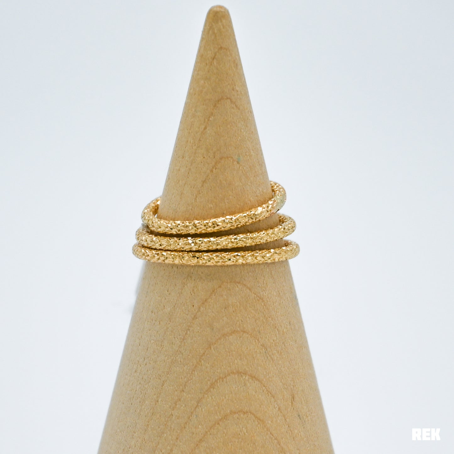Gold fill thick faceted wire stacker