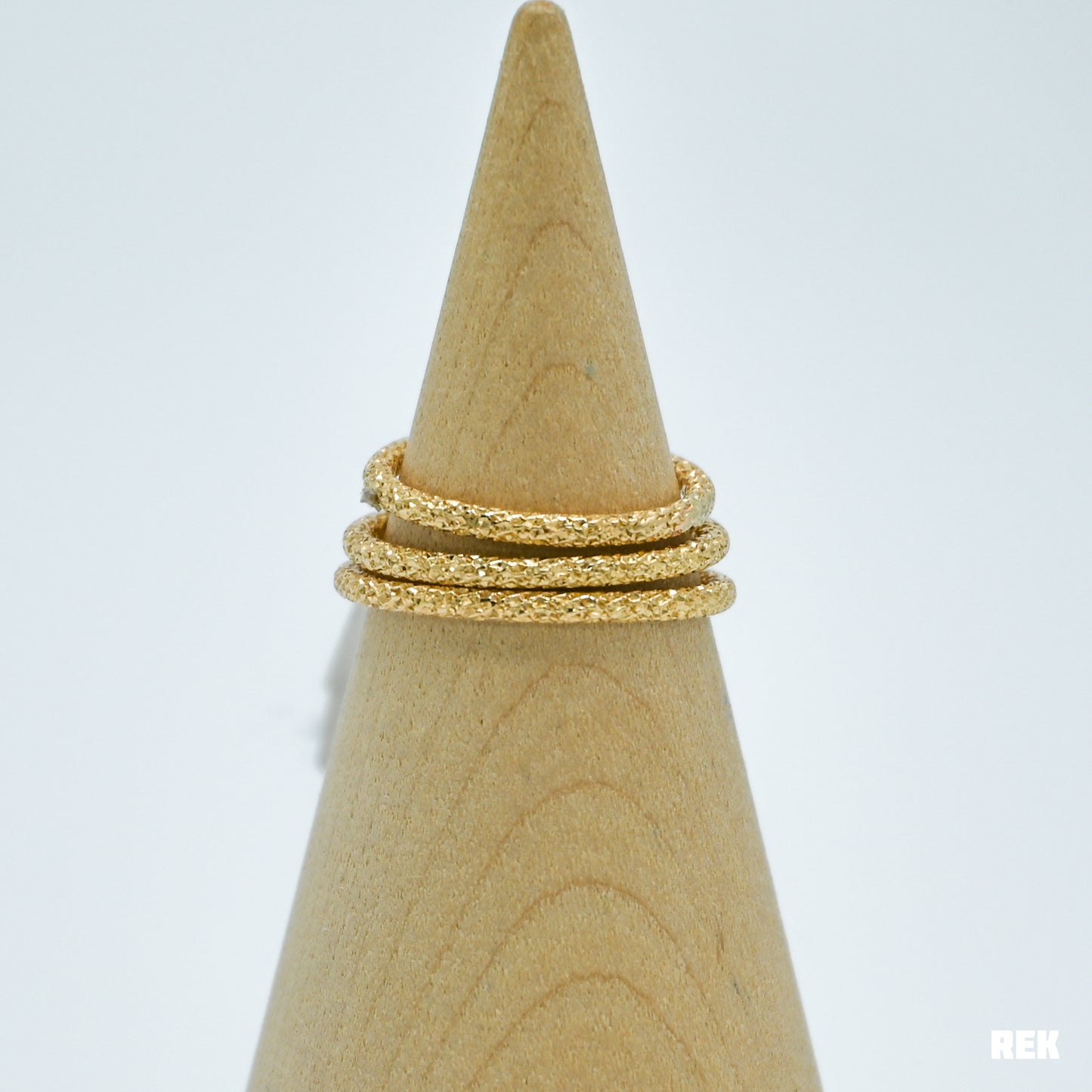 Gold fill thick faceted wire stacker