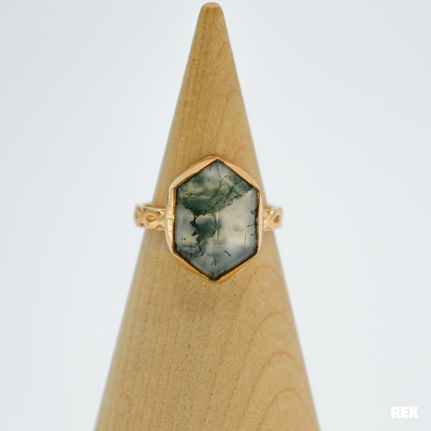 Gold fill rose cut hexagon moss agate size 7.5