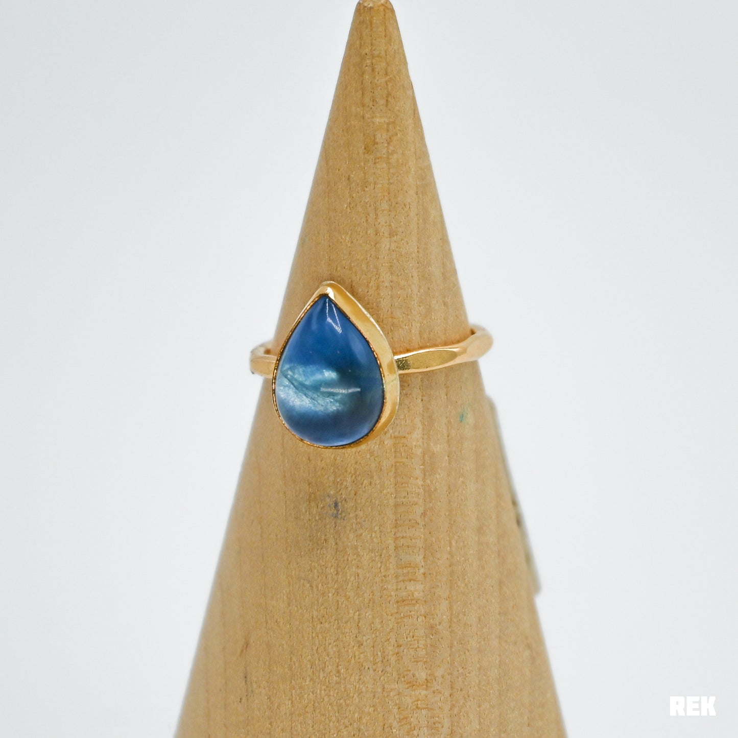 Gold fill flourite size 6.5