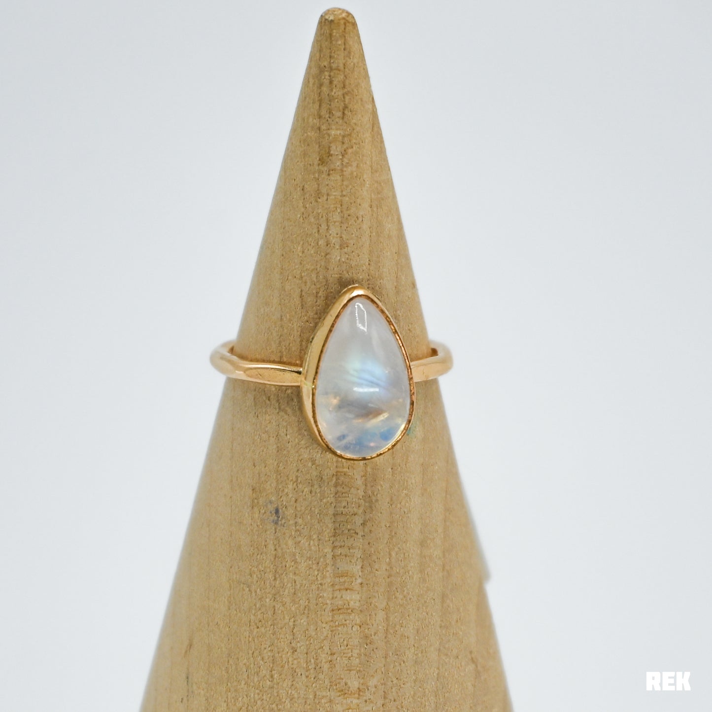 Gold fill rainbow moonstone size 6.5