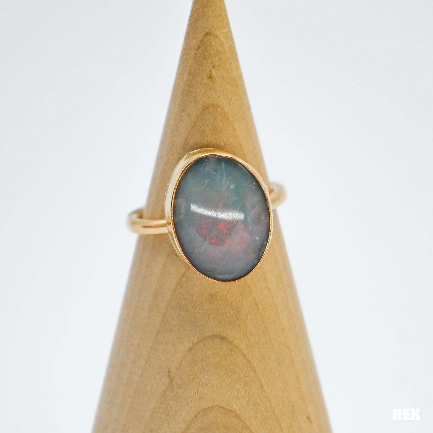 Gold fil xxl Australian opal size 8.25