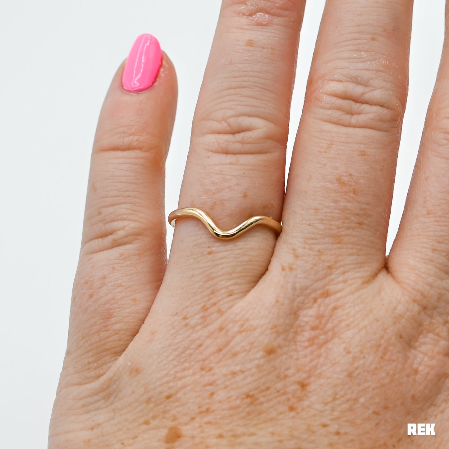 Gold fill thick wire chevron stacker