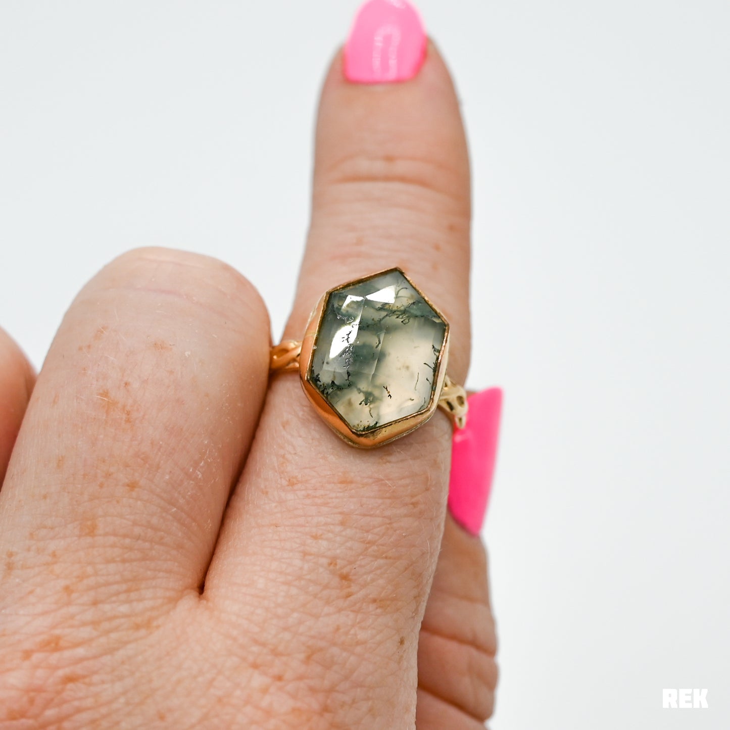 Gold fill rose cut hexagon moss agate size 7.5