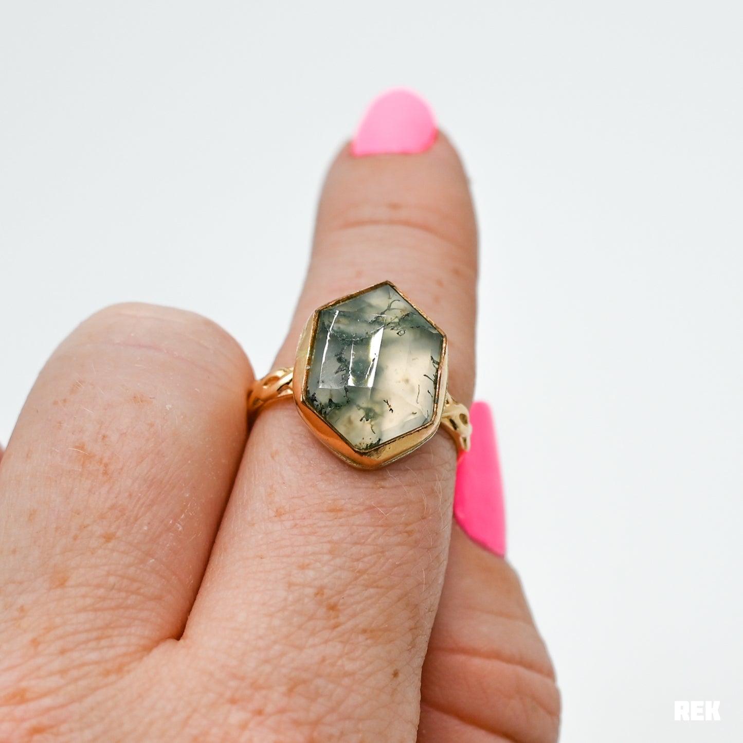 Gold fill rose cut hexagon moss agate size 7.5