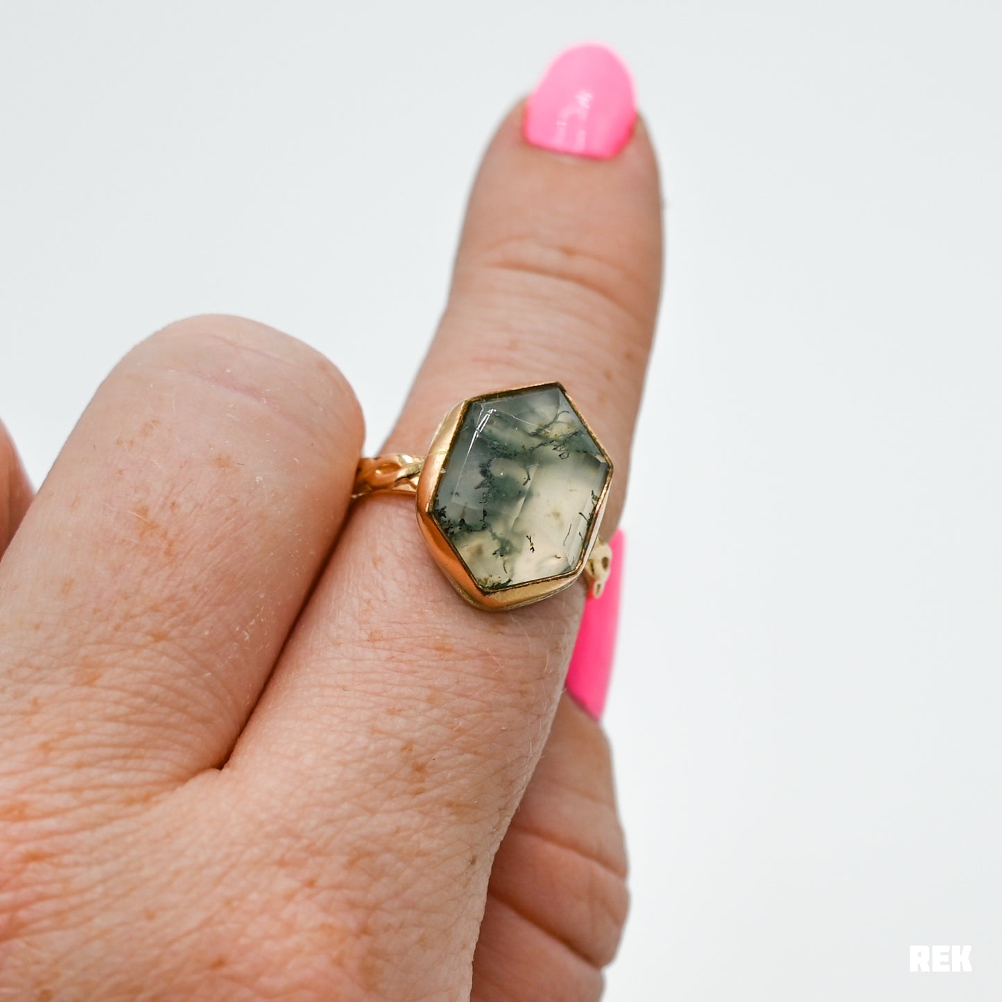 Gold fill rose cut hexagon moss agate size 7.5
