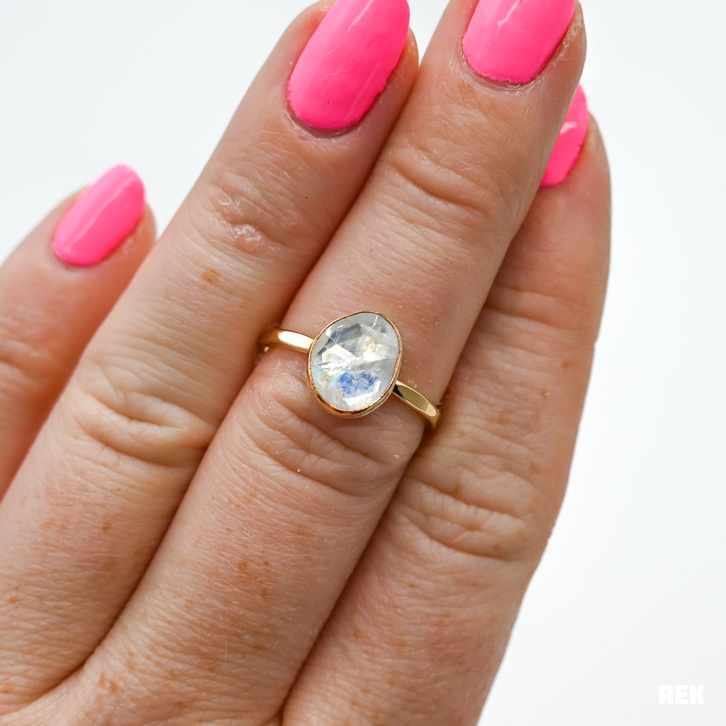 Gold fill rosecut rainbow moonstone size 6.75