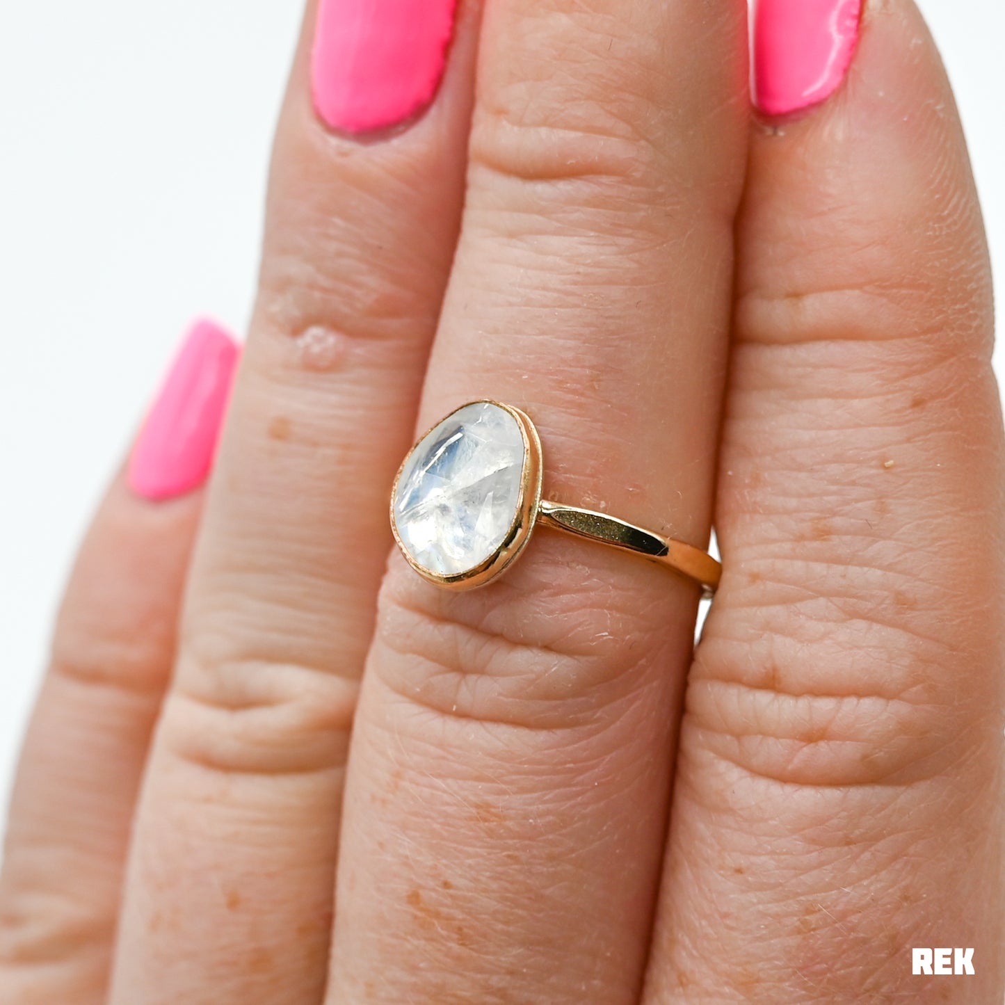 Gold fill rosecut rainbow moonstone size 6.75