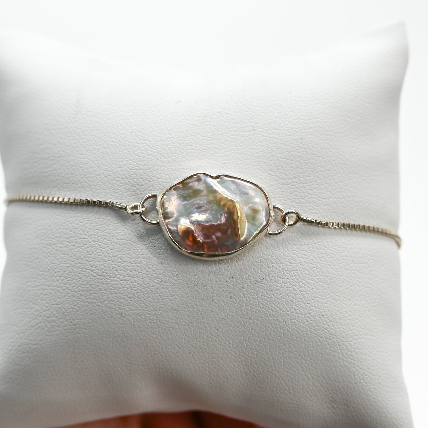 Adjustable keshi pearl bracelet