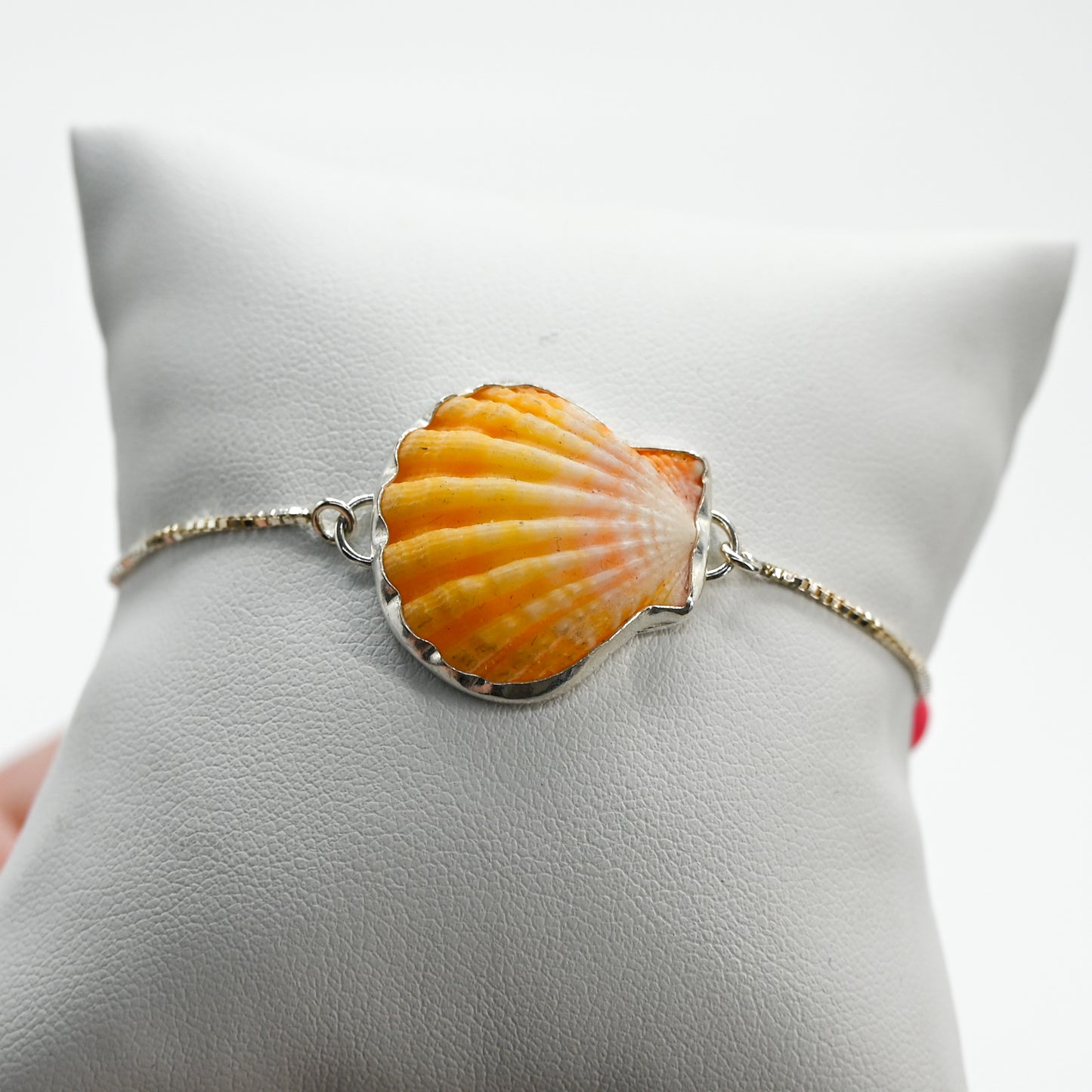 Adjustable bracelet Hawaiian sunrise shell