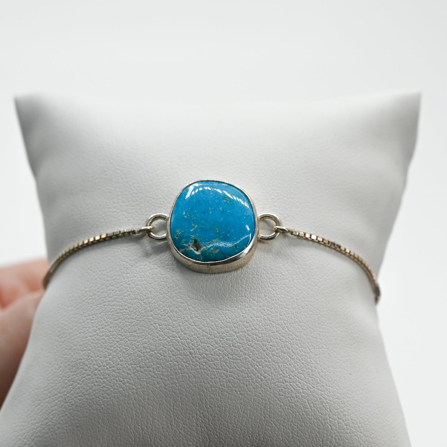 Adjustable kingman turquoise bracelet
