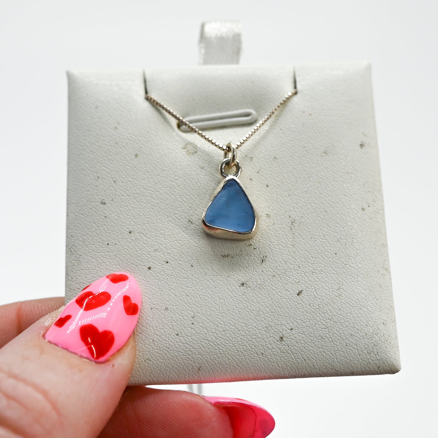 Cornfloer sea glass necklace