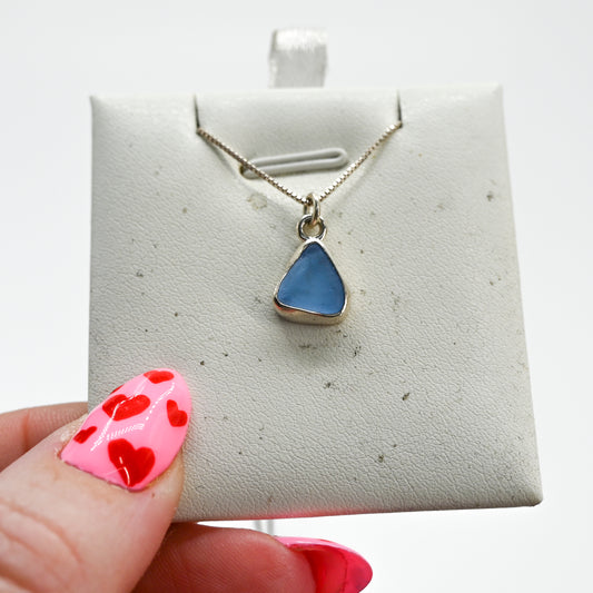 Cornfloer sea glass necklace